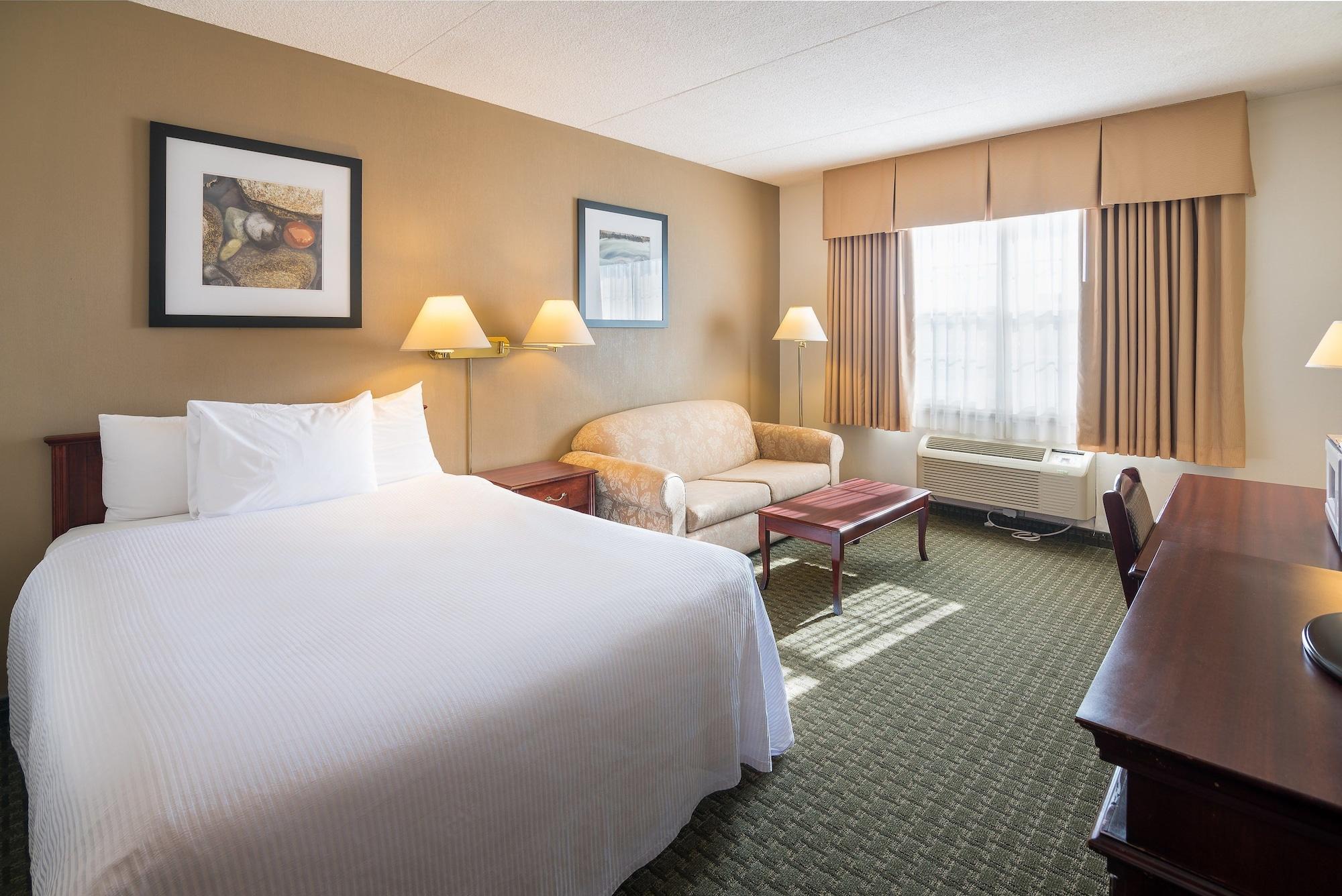 Ramada By Wyndham Thunder Bay Airlane Hotel Exteriör bild